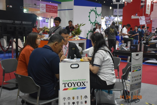 एच फ़्रेम सिंगल क्रैंक प्रेस की उत्पाद विशेषताएं