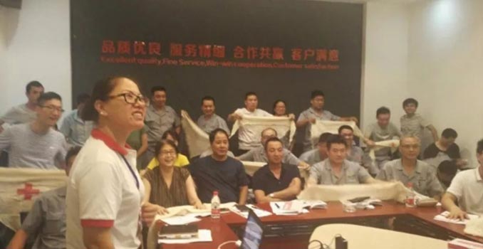 किंगलान ने रेड क्रॉस प्राथमिक चिकित्सा प्रशिक्षण गतिविधियों का आयोजन किया